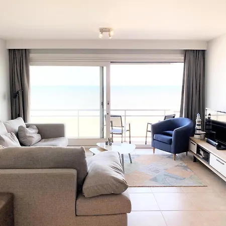 Scorpio B0704 With Frontal Sea View ניופורט